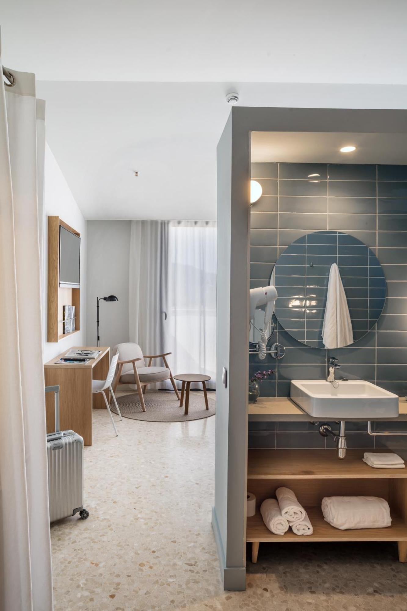 Aqua Hotel Silhouette & Spa - Adults Only マルグラット・デ・マル エクステリア 写真